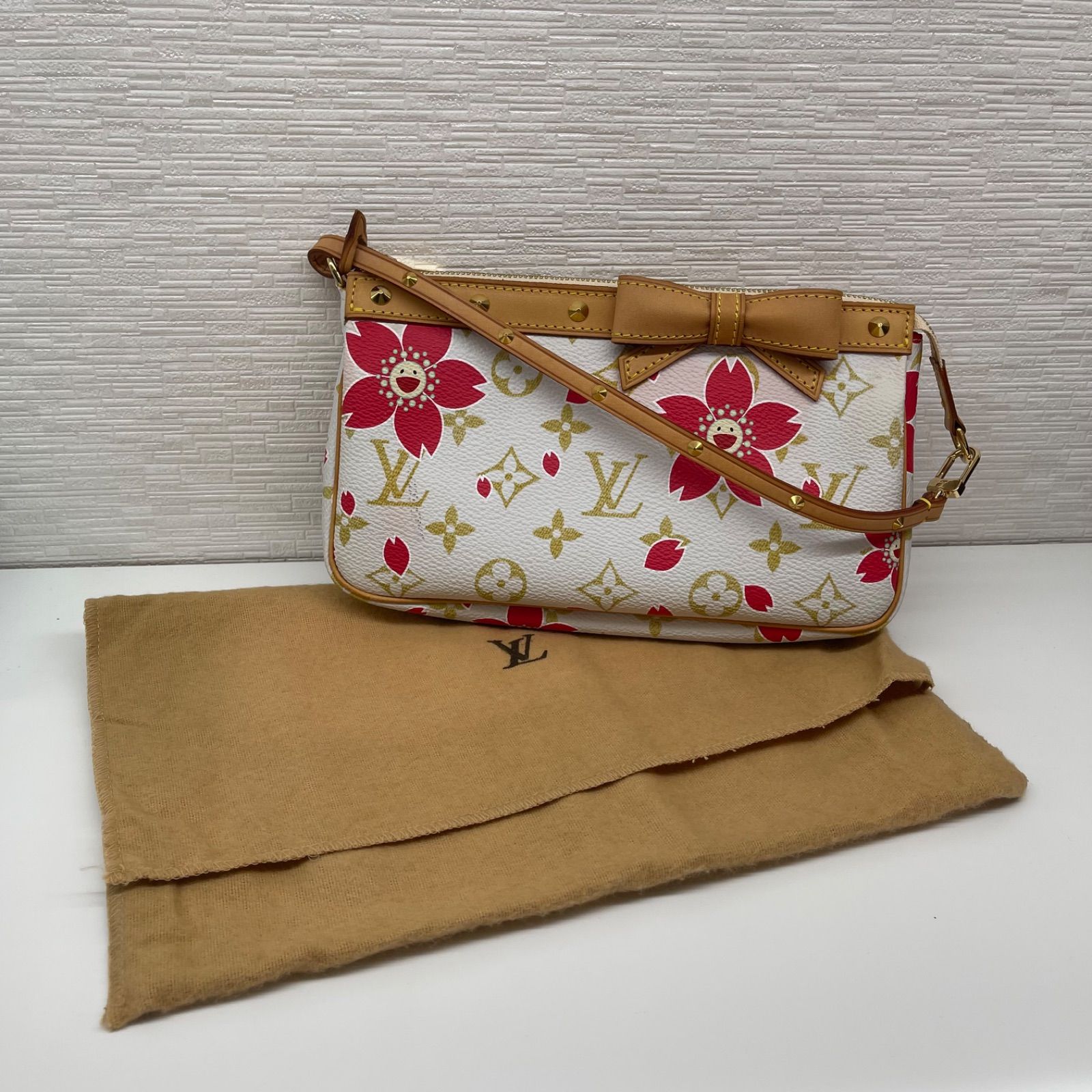 美品】LOUIS VUITTON ルイ・ヴィトン M92008 ポシェット アクセ