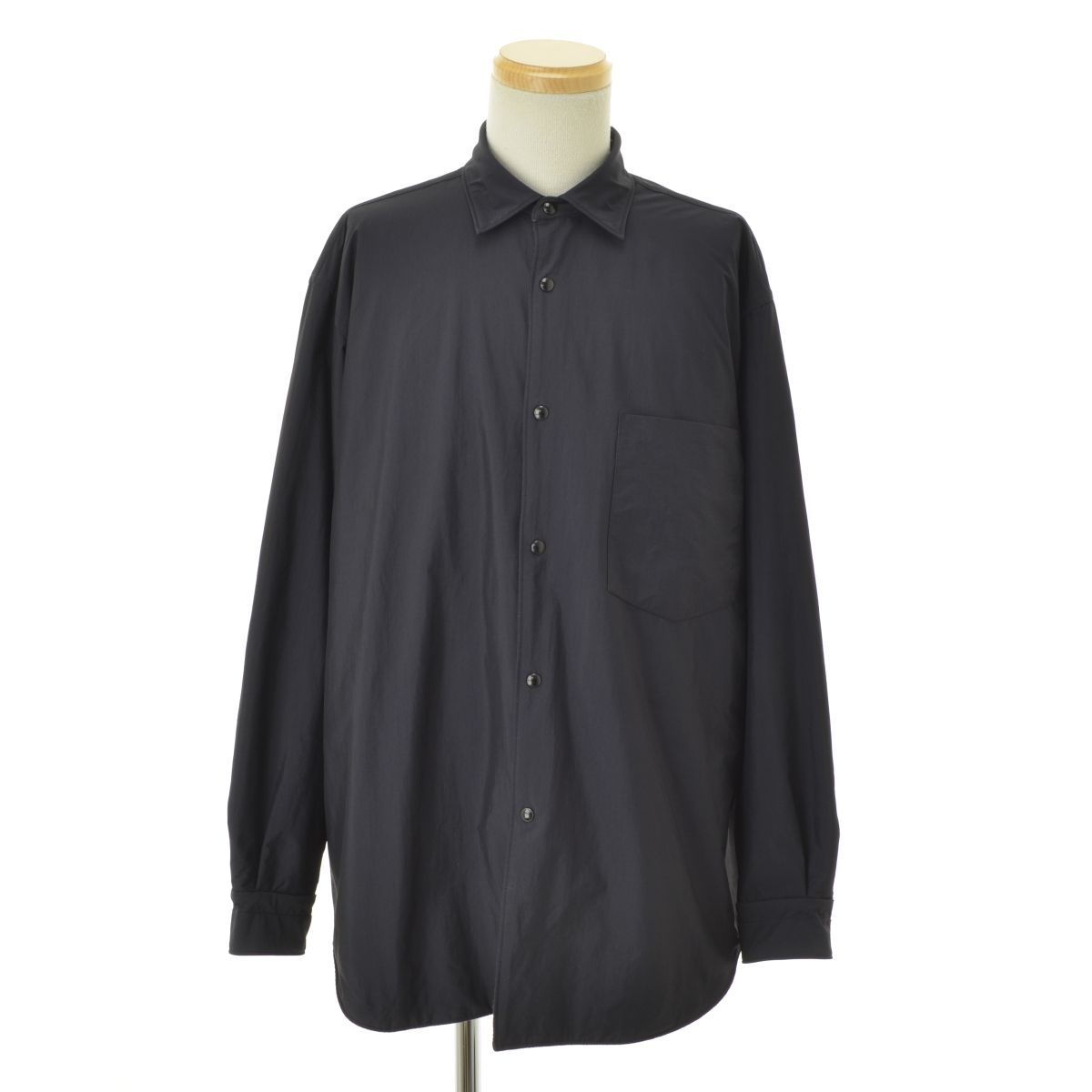 タグ付き　COMOLI ナイロン シャツジャケット　s03-01018 INFACES | . COMOLI 2020.10.17 sat New Arrival . S03-01018 ナイロン