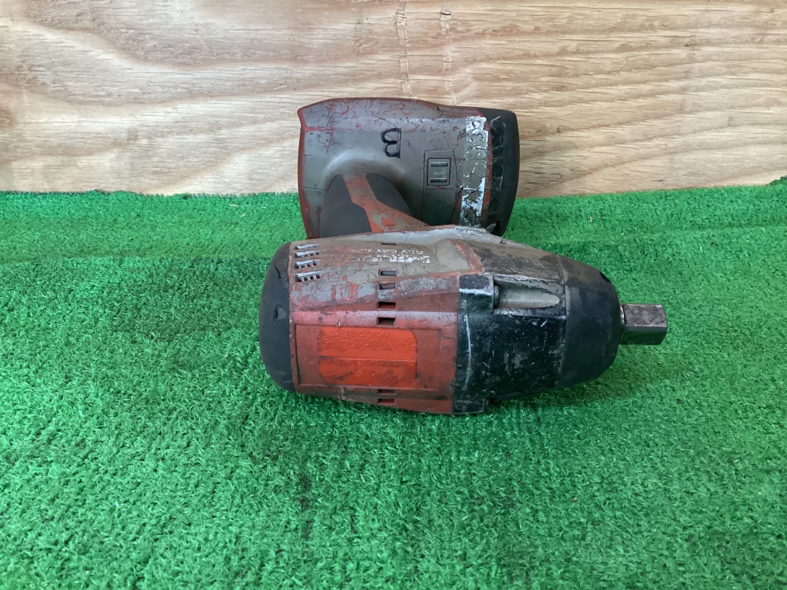 HILTI 6AT-A22 充電式インパクトレンチ バッテリ×2 充電器 ケース有 全体に塗装跡多数 現状品 s n 230350010 ケ-137 HRDEVELOPMENT_JP