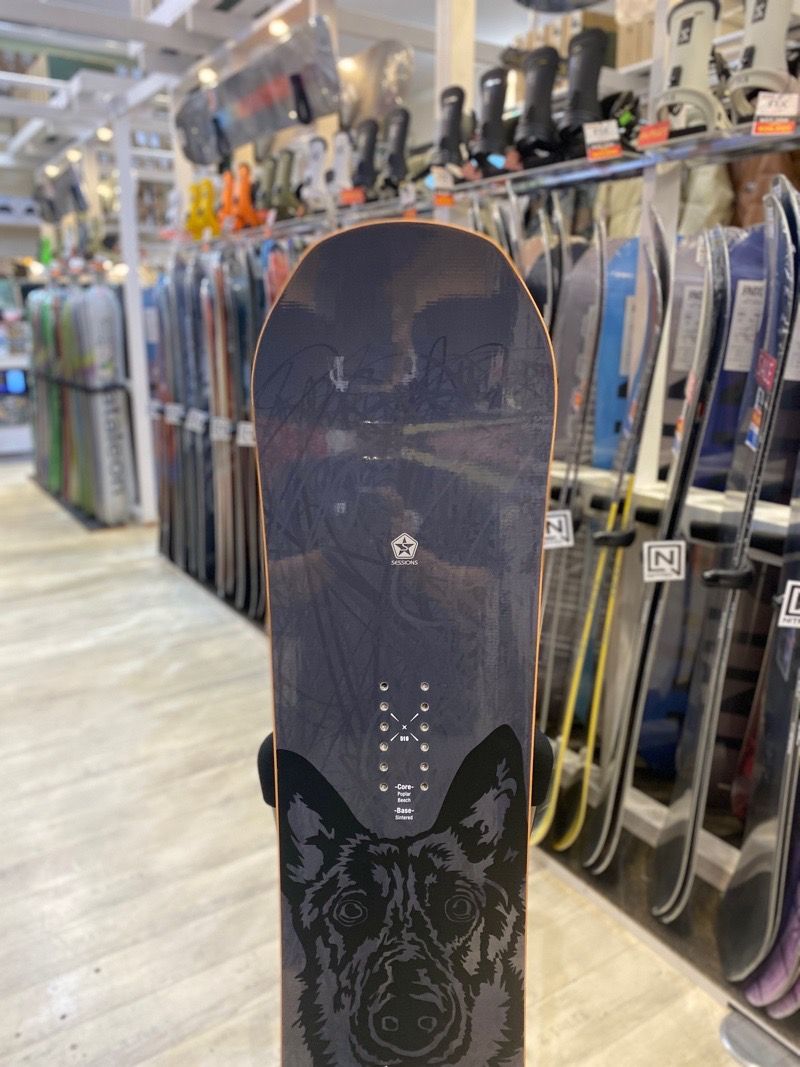 ラスト1点】 スノーボード 板 型落ち メンズ SESSIONS AWESOME REO