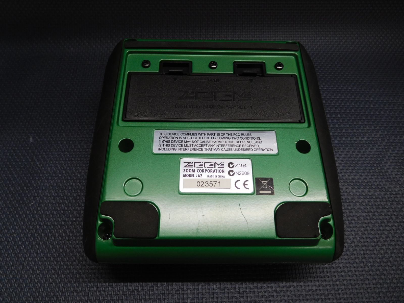 Zoom/ズーム アコースティックギター用 マルチエフェクター A2【M0585