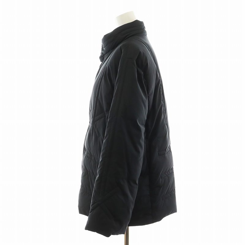 イッセイミヤケハート黒ダウンジャケット