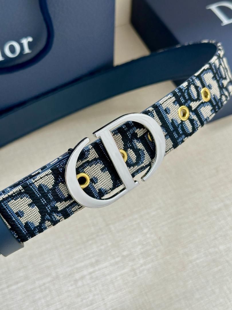 DIOR ベルト　希望価格ありましたら教えてください DIOR ベルト 希望価格ありましたら教えてください
