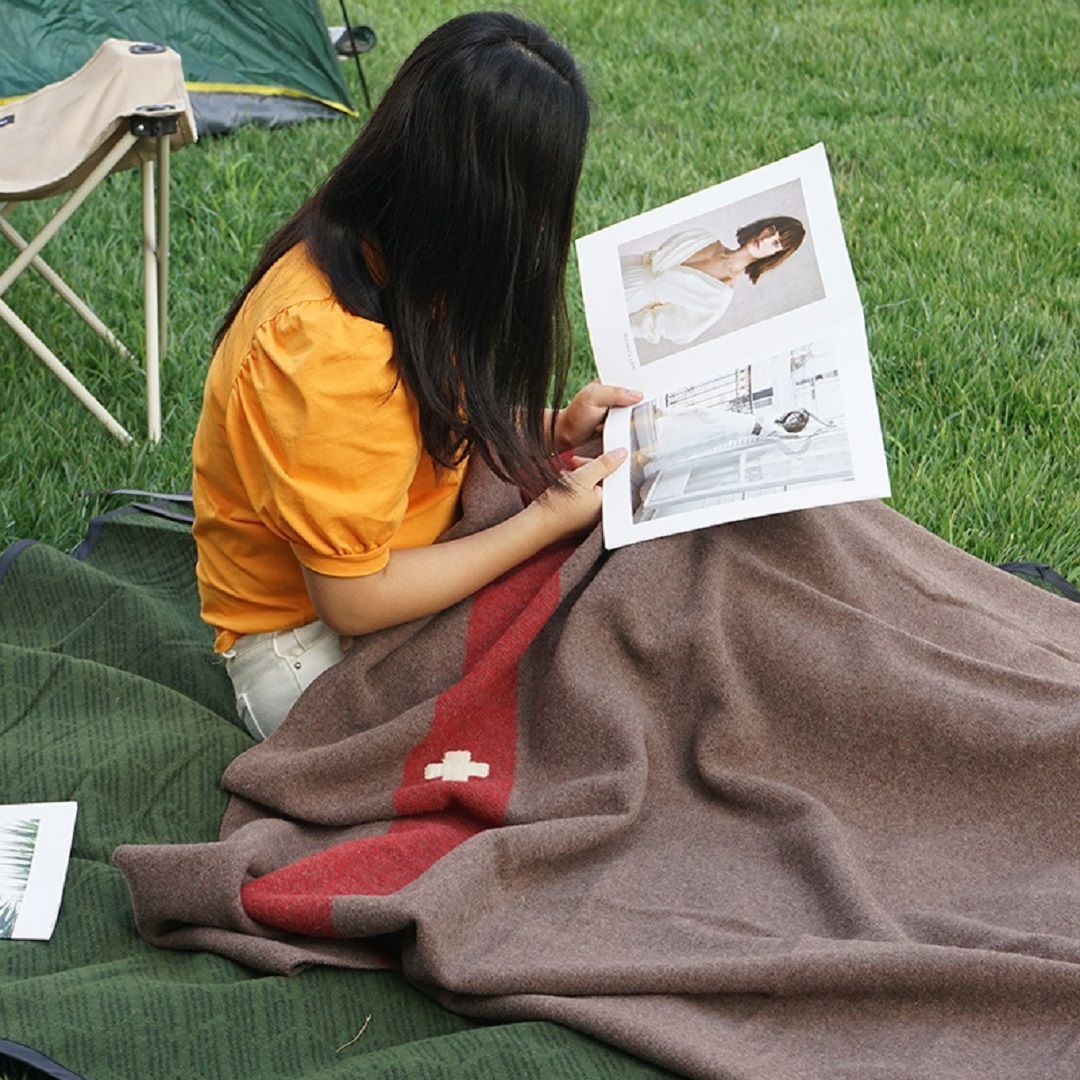アウトドア用 ウール製 毛布 ラグマット ブランケット 超高品質 140cm × 200cm タペストリー カーペット キャンプ 保暖防寒 野外登山