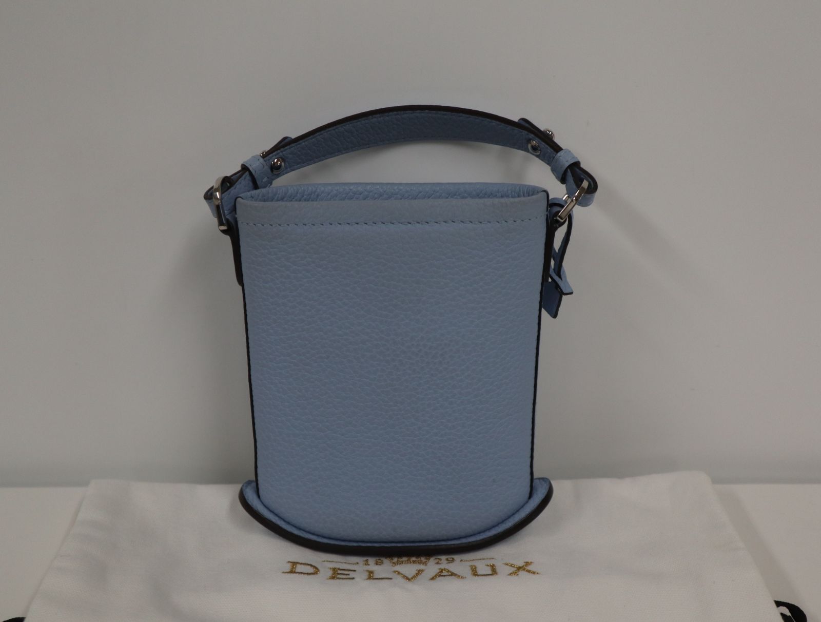 極美品　delvaux  pin toy パントイ　アズール　デルヴォー 楽天市場】【送料無料】【本物】極美品☆DELVAUX☆デルヴォー☆Pin Toy
