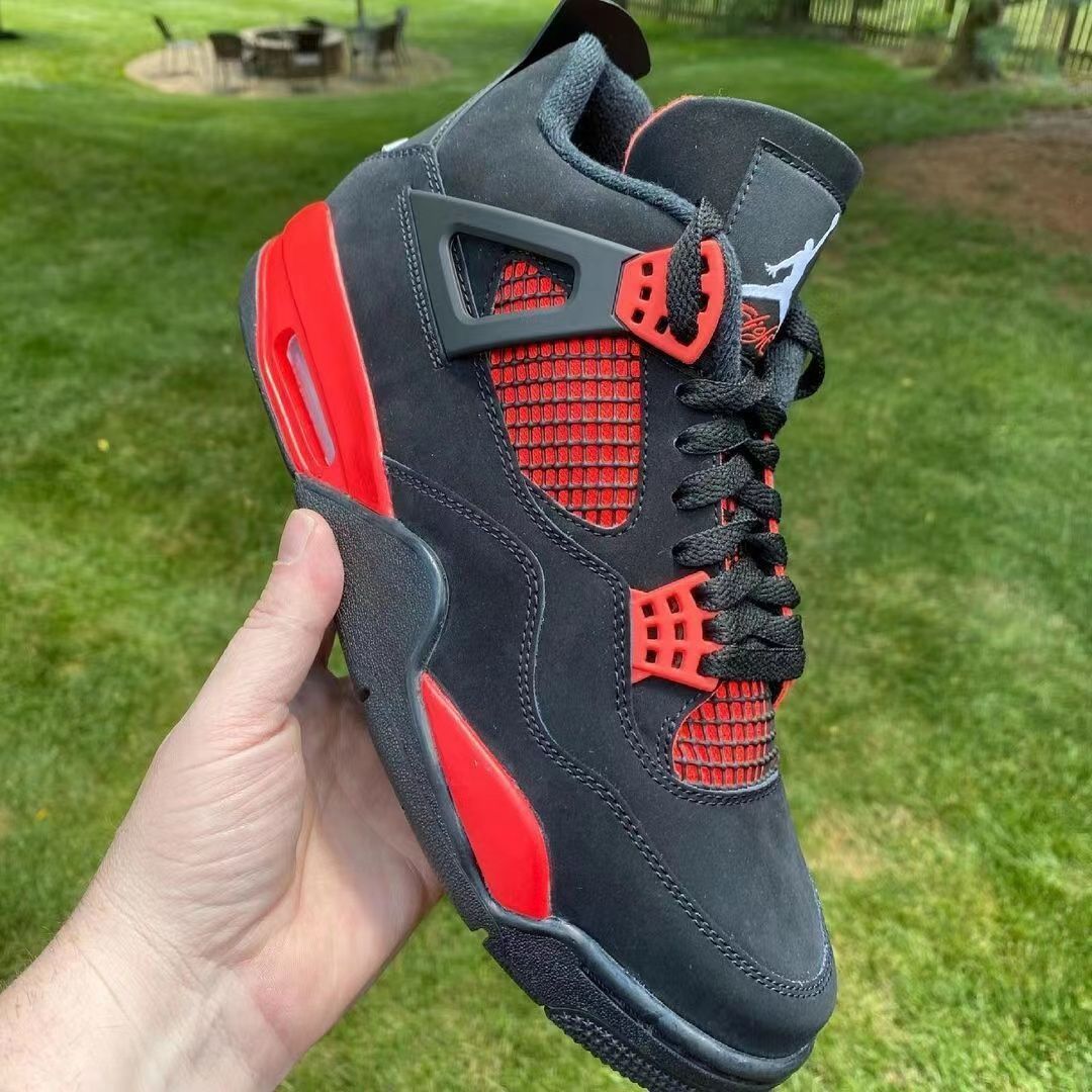 Nike Air Jordan 4 