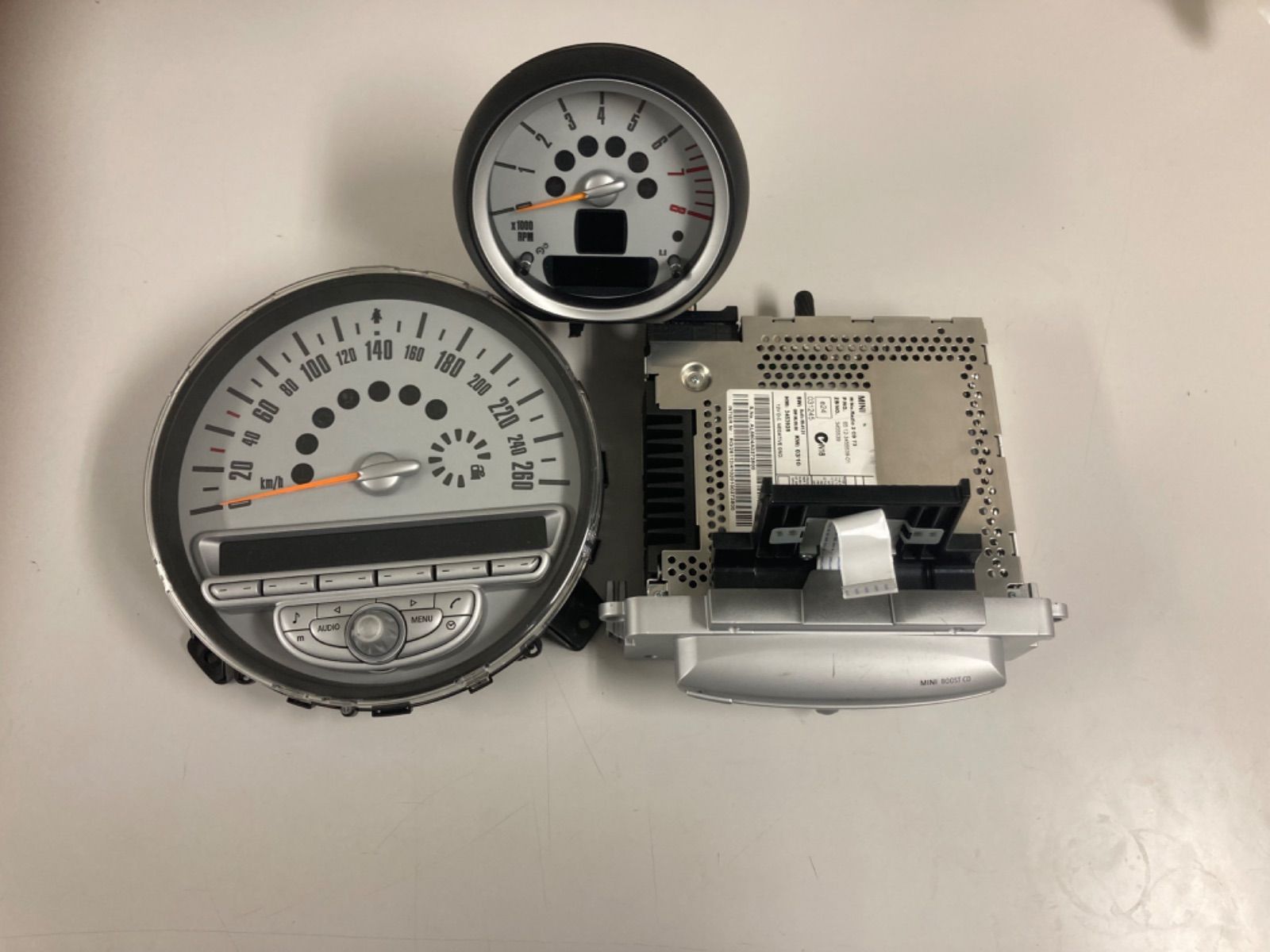 ZF16 BMW ミニクーパー スピードメーター オーディオセット