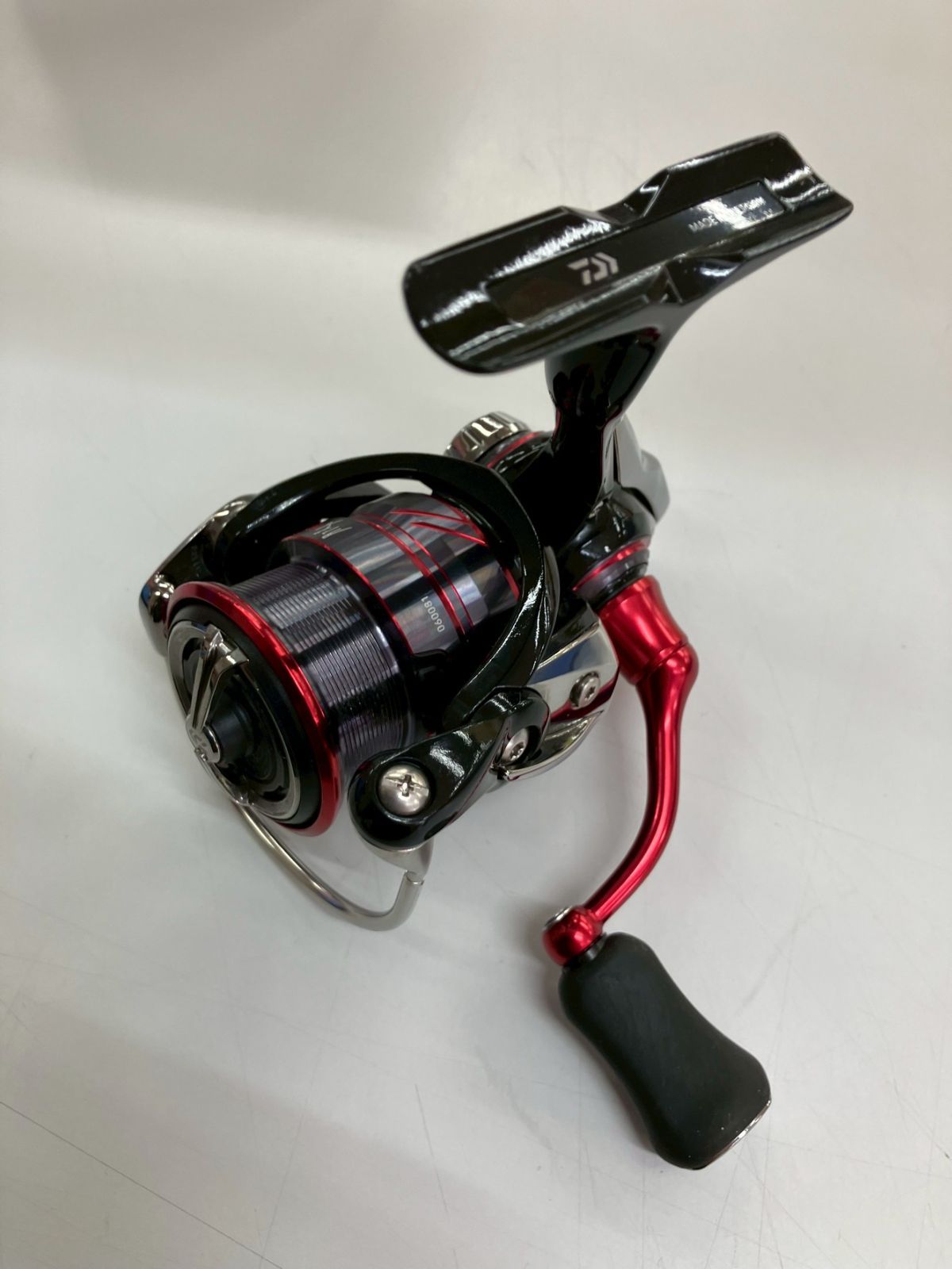 DAIWA 18月下美人MX LT 2000S-P 品(12) ダイワ 注文 スピニングリール