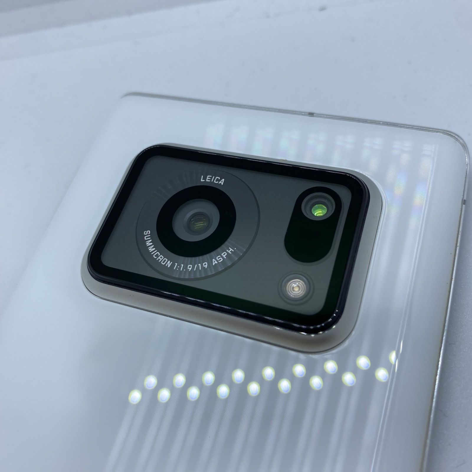 ☆【訳あり品】Softbank 売れ筋 AQUOS R6 128GB ホワイト AQUOS R6