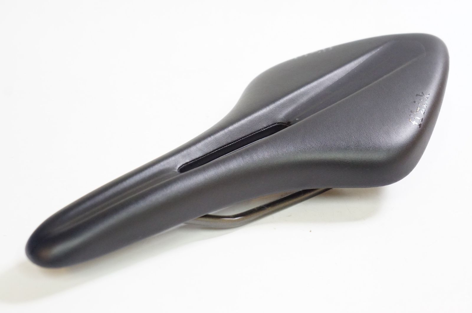 FIZIK フィジーク ARIONE R3 OPEN サドル バイチャリ熊谷店