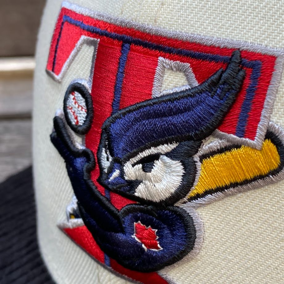 【新品、未使用！】　New Era トロント・ブルージェイズクーパーズタウン 59FIFTY MLB Corduroy Visor クーパーズタウン トロント・ブルー