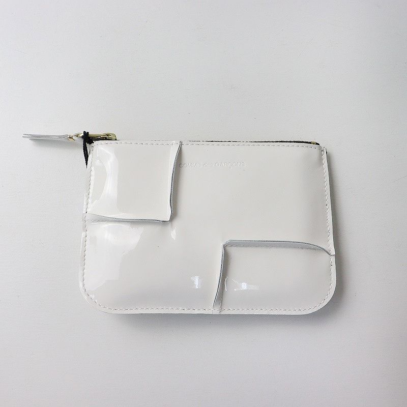2025AW コムデギャルソン COMME des GARCONS REVERSED HEM パテントレザーコインケース ホワイト┃ミニ財布 2400014607833