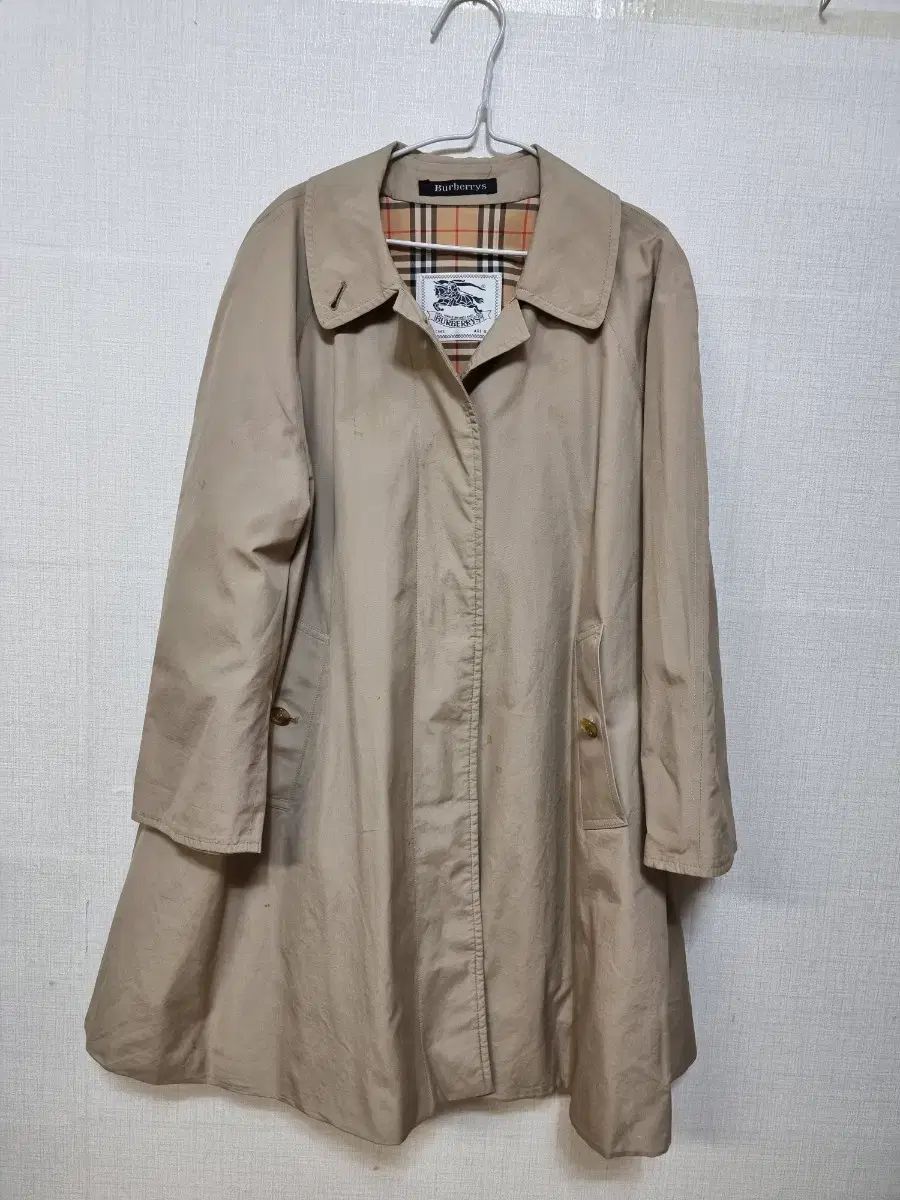 トゥイーン トレンチ