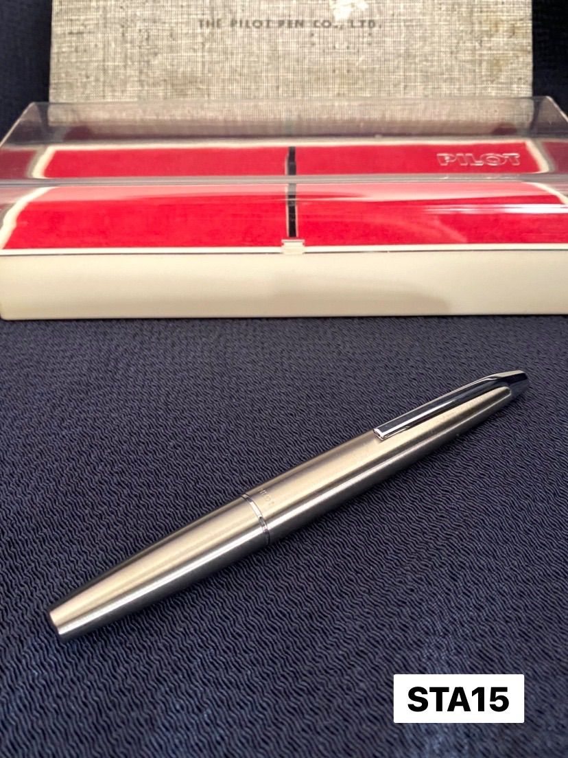 万年筆 廃盤 パイロット PILOT 万年筆 ミュー 701 μ F ペン先一体型 H1176 ステンレス製 昭和レトロ ケース付き 説明書付き インク付き ヴィンテージ 文房具 STA15