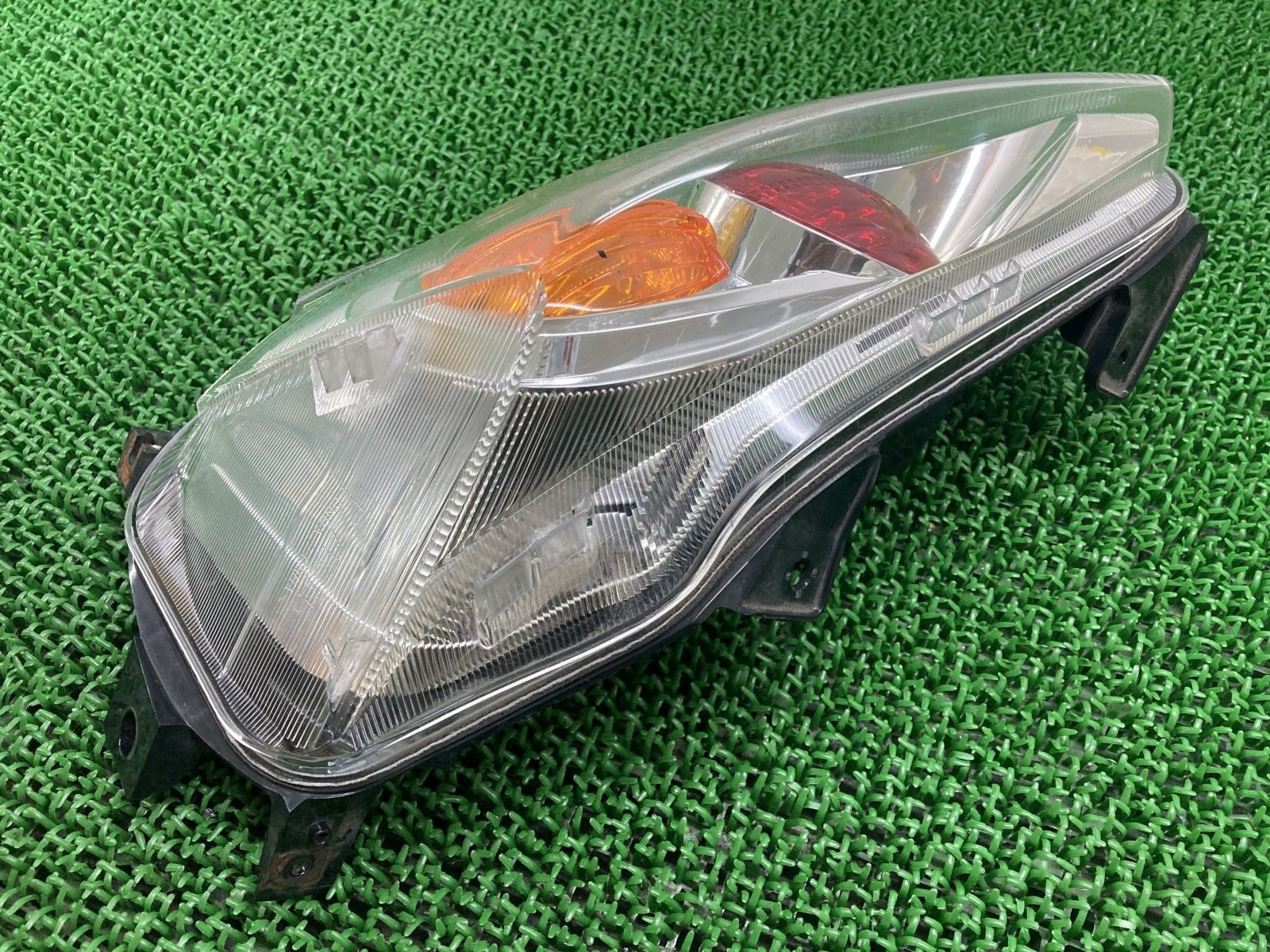 フォルツァZ テールランプ 右 P7575 ホンダ 純正 中古 MF10 リア