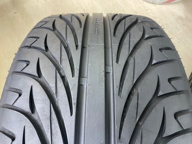 タイヤホイール4本セット 265|35R18付き