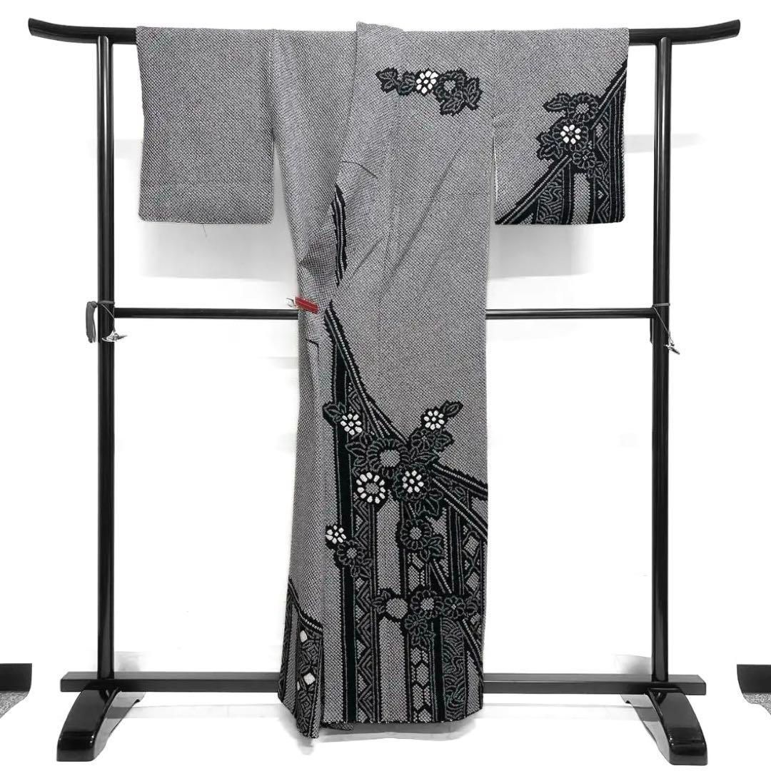 訪問着 総絞り 菊 縦縞 伝統和模様 モノトーン 着物 124a d - メルカリ