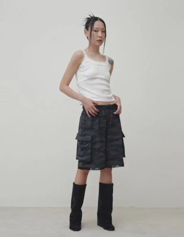 Three to Eighty カーゴ レース スウェット ショートパンツ