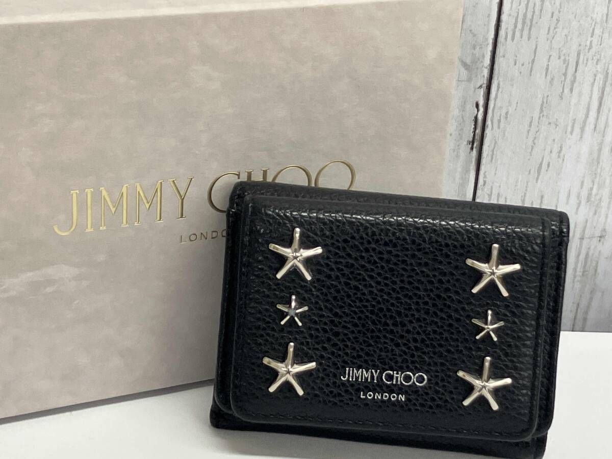 ジミー チュウの人気ウィメンズ「ミニ財布」スタースタッズ煌めく3