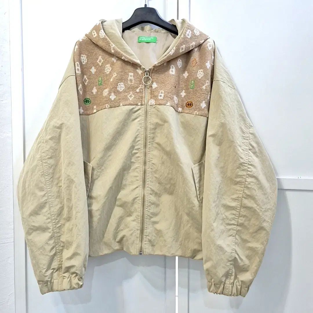BENETTON ベネトン オーバーサイズ フード ブルゾン
