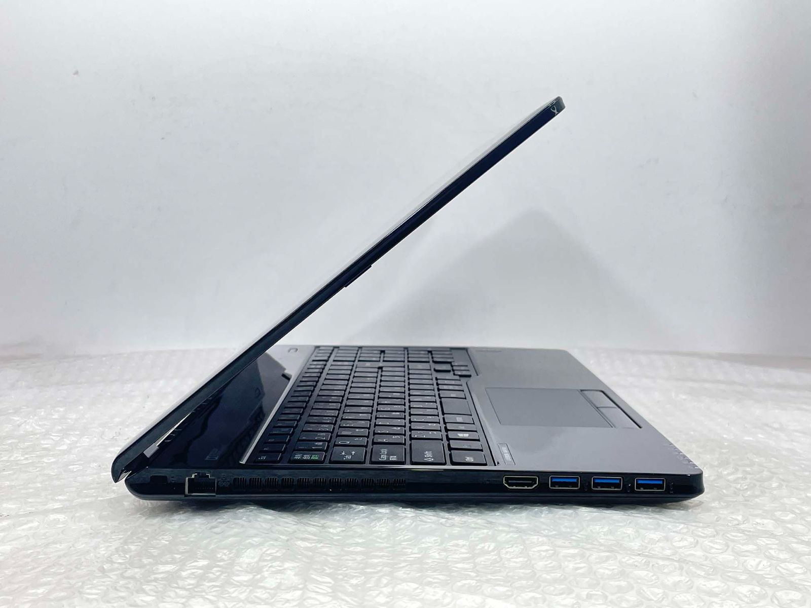 副業に！最新Windows11 薄型ノートパソコン カメラ オフィス付 113