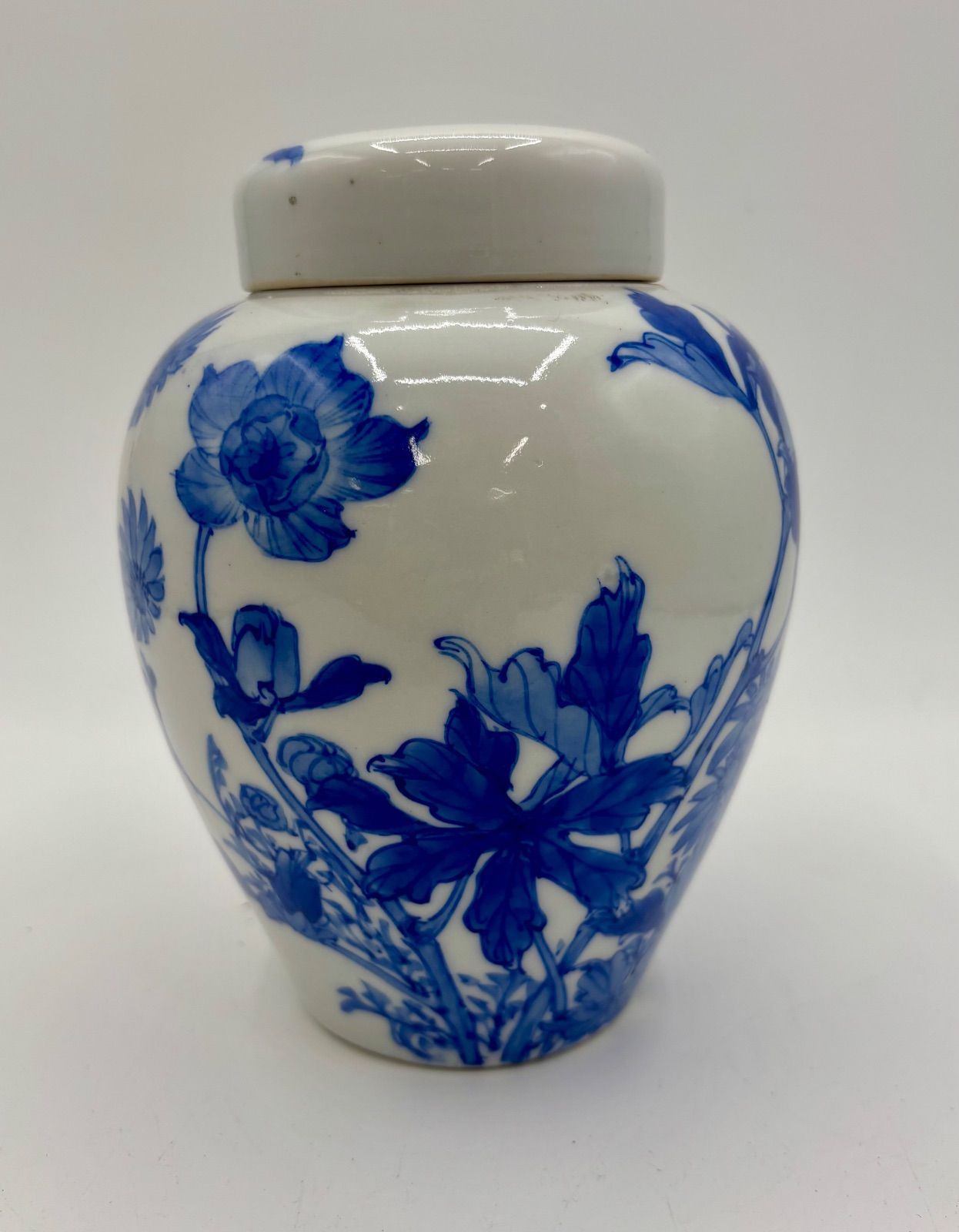 茶壺】瀬戸染付 蓋付き 茶壺 高さ16cm 古陶磁 青花 花文様