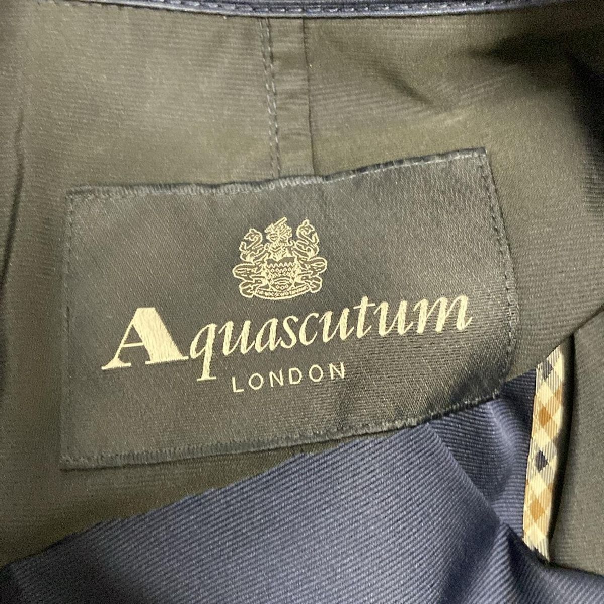 トレンチコート