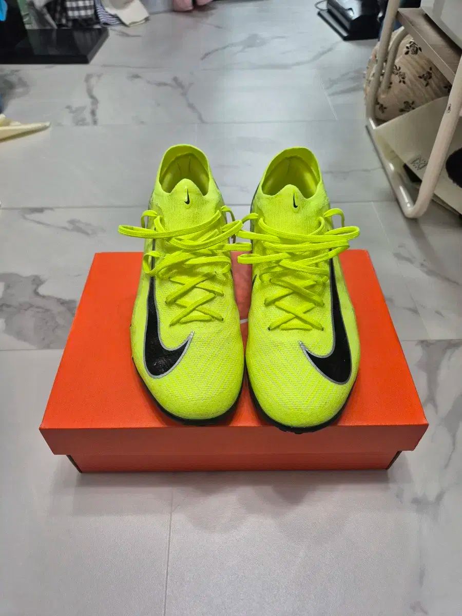 NIKE ナイキ マーキュリアル ヴェイパー 16 プロ tf 265
