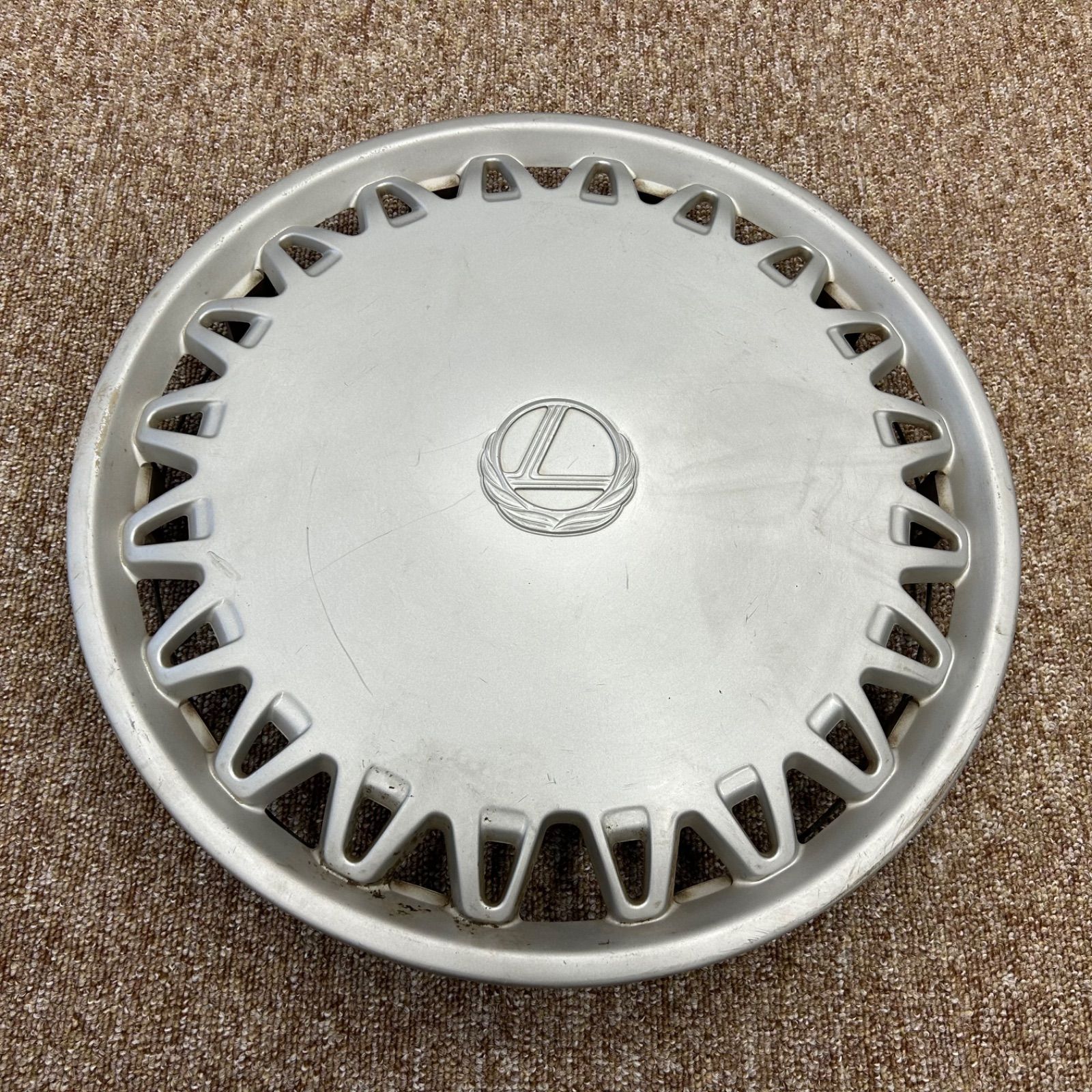 ローレル ホイールキャップ 15インチ C32 C33 C34 - メルカリ