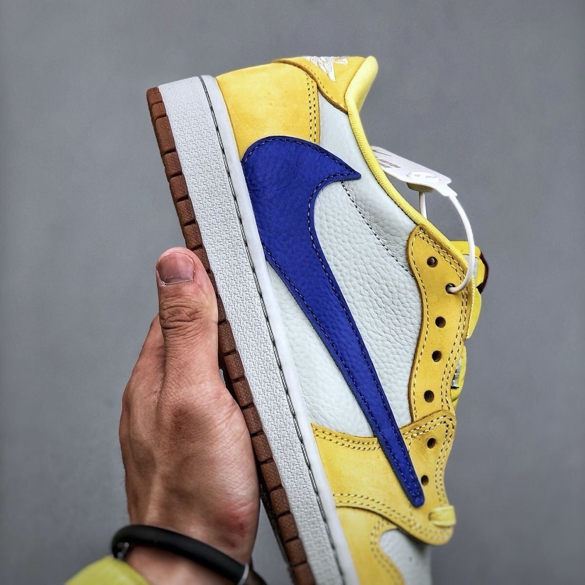 ナイキ スニーカー Fragment x Travis Scott x Air Jordan 1 Low 並行輸入品