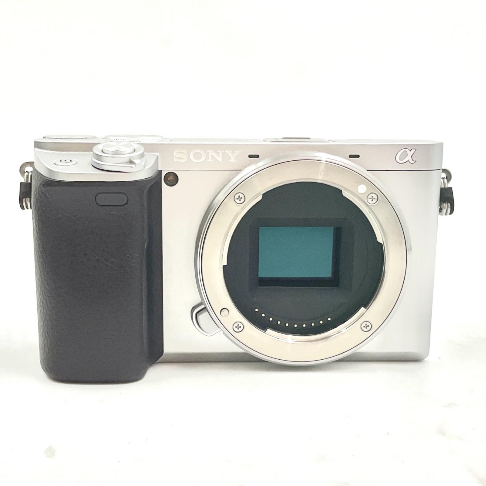 SONY α6400 ダブルズームキット【シャッター回数 394回】 SONY α6400