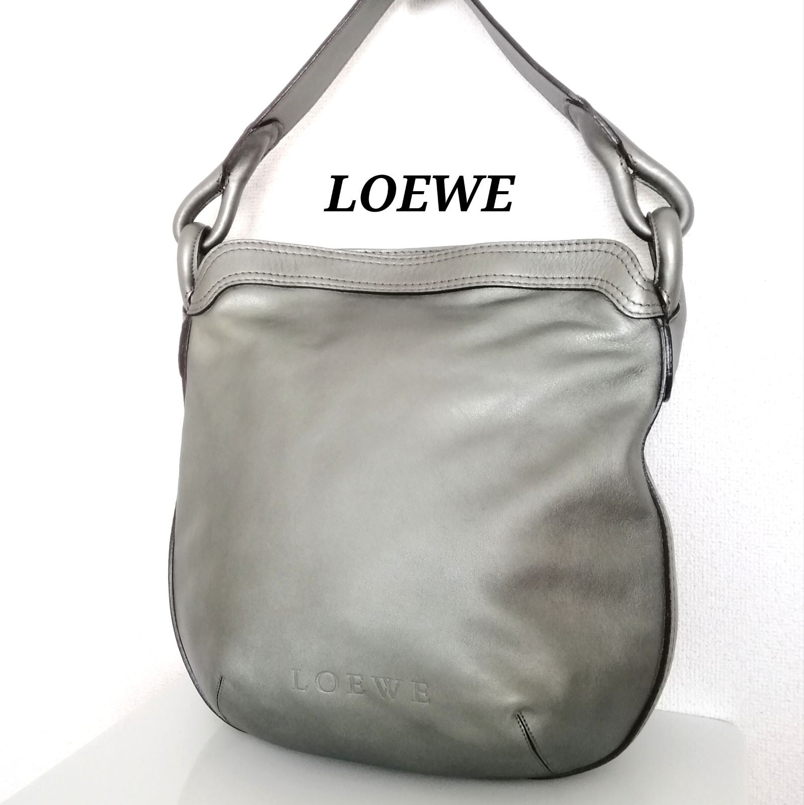 LOEWE ロエベ セミショルダーバッグ シルバーグリーン - メルカリ