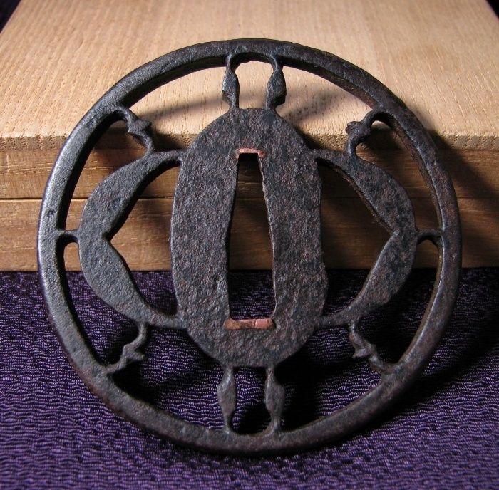 【刀装具部品　笄　魚々子地　コウガイ　小道具・N9】鬼滅の刃　鐔　目貫縁頭　軍刀 早い者勝ち【刀装具部品 笄 魚々子地 コウガイ 小道具・N9】鐔