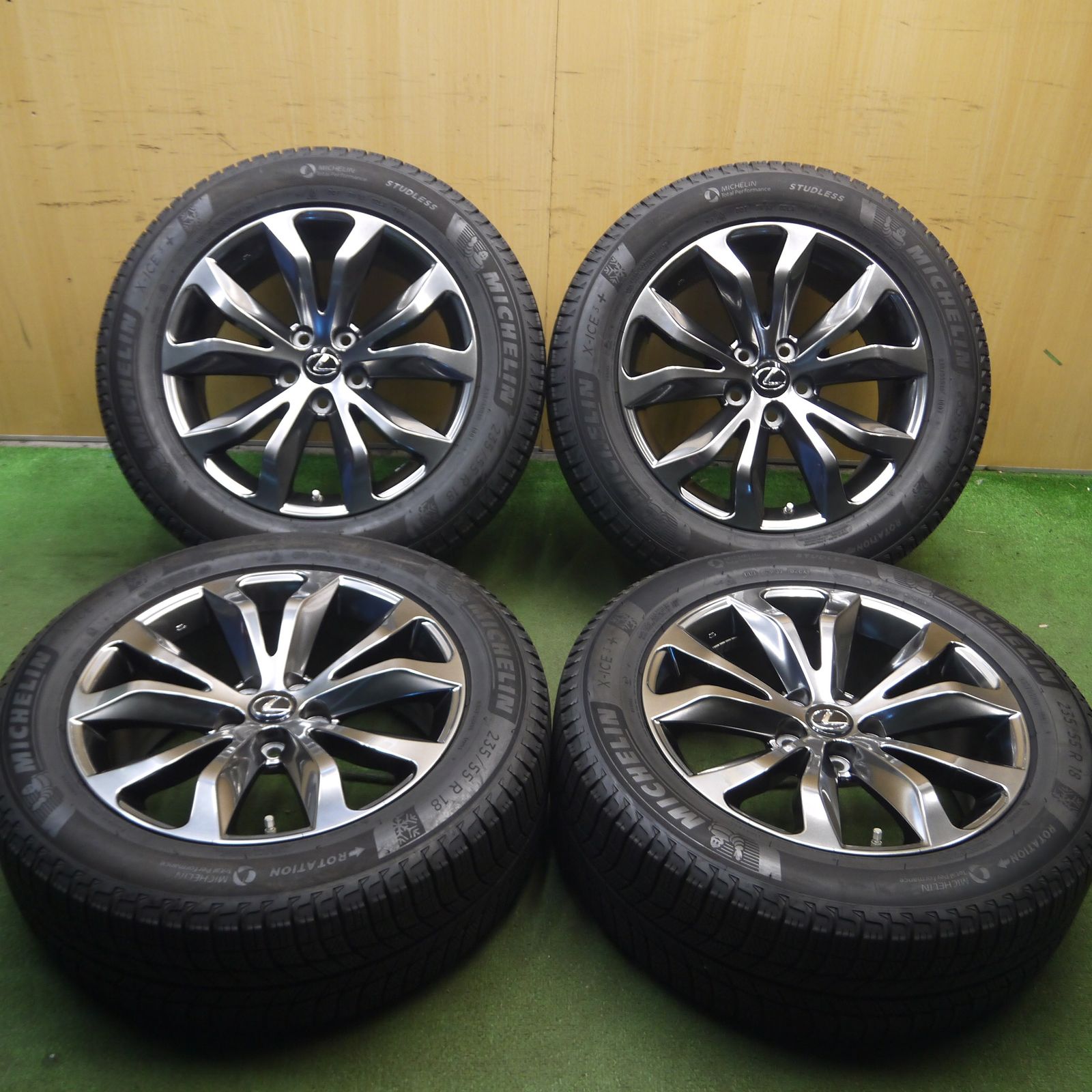 送料無料*センサー付 バリ溝 綺麗 9.5分以上☆レクサス NX Fスポーツ 純正 235/55R18 スタッドレス ミシュラン X-ICE3+  PCD114.3/5H☆4010908Hス - メルカリ