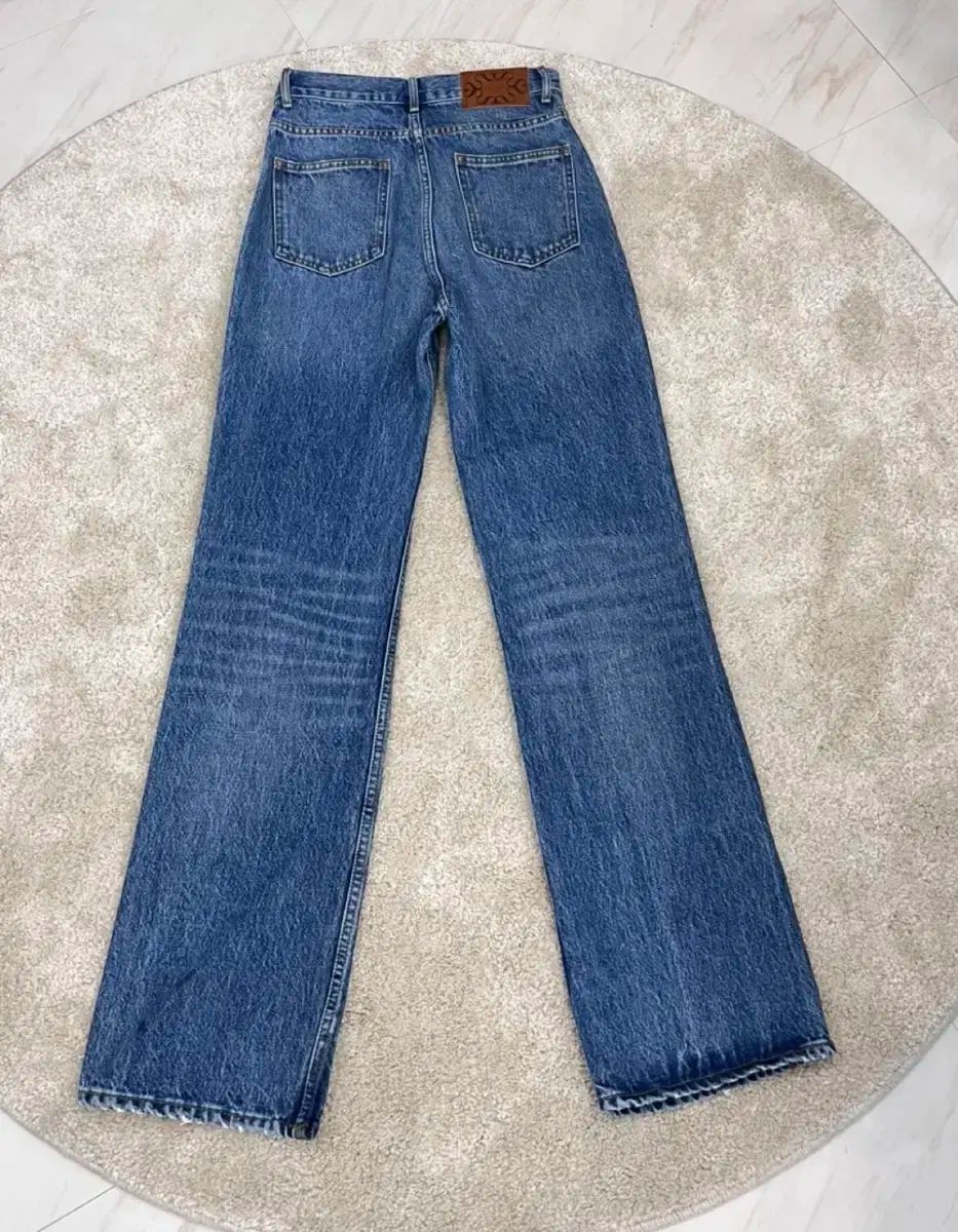 SANDRO サンドロ 2025SS ウォッシュ デニム 36 SANDRO サンドロ ウォッシュ フ デニム WWW_MERCADOAVALIA_COM_BR