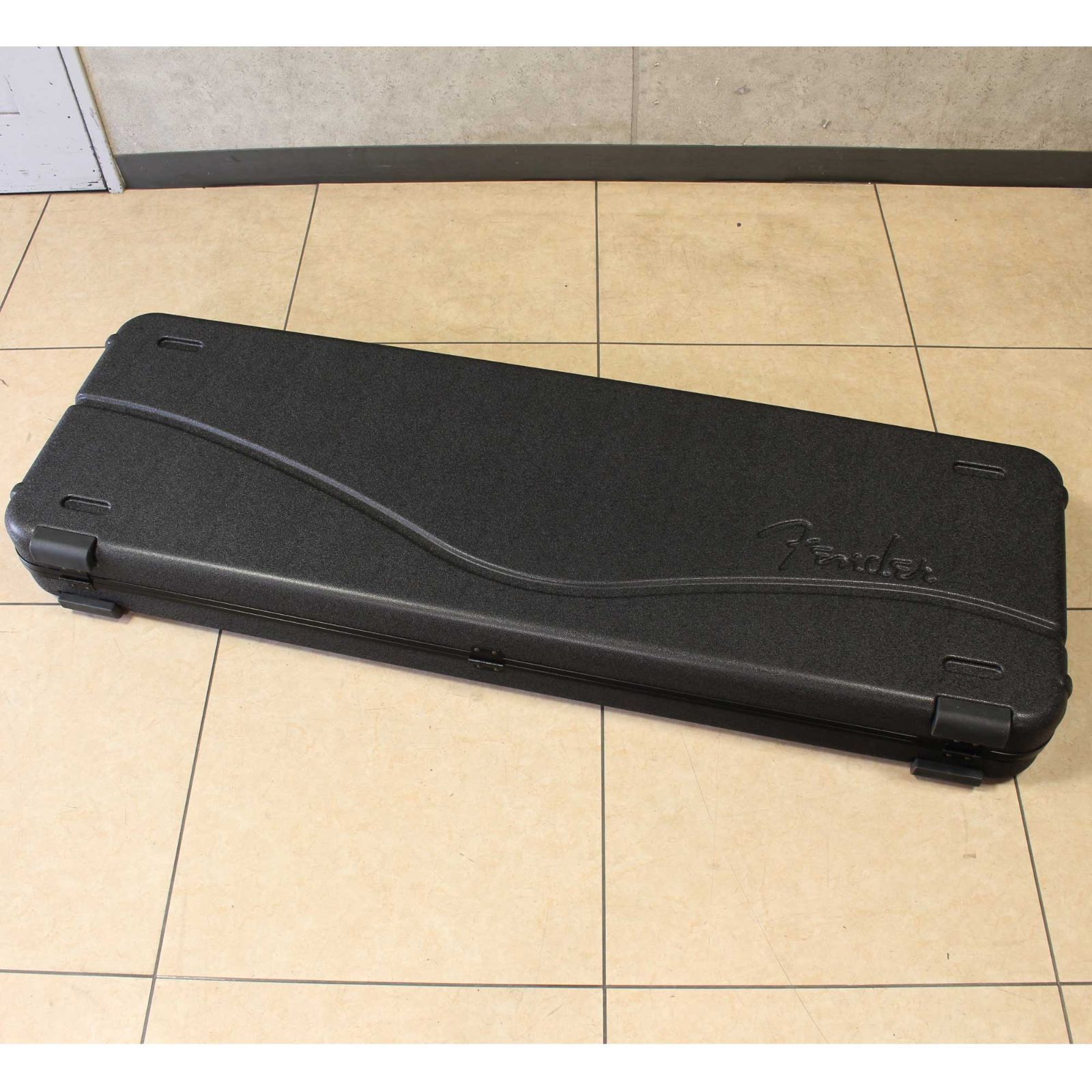 Fender Deluxe M ed Bass Case Black