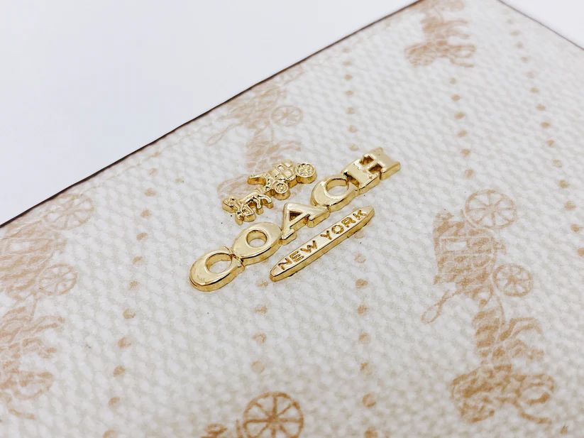 COACH ☆ホースアンドキャリッジ ミニ財布 品番：C4104 - 【国内在庫