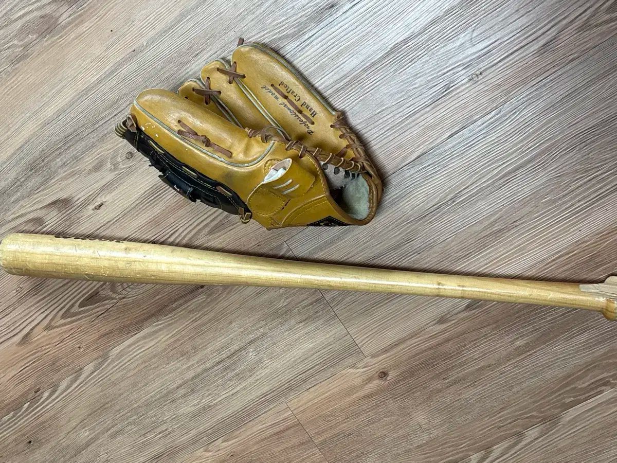 ベースボールデザイン キーホルダー バット ボール グローブ ミット