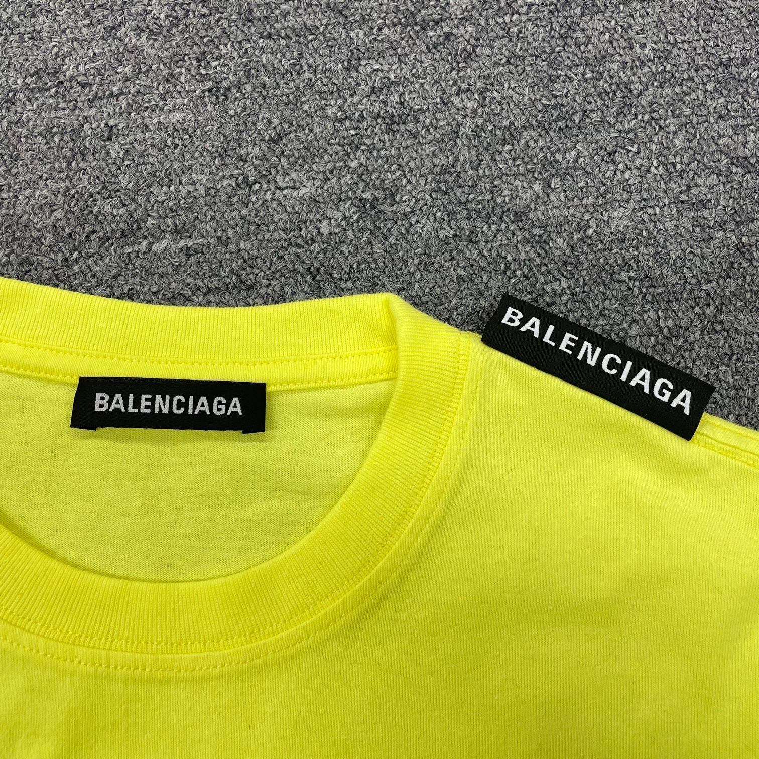 国内正規 BALENCIAGA ショルダーロゴ Tシャツ 578139 TFV51