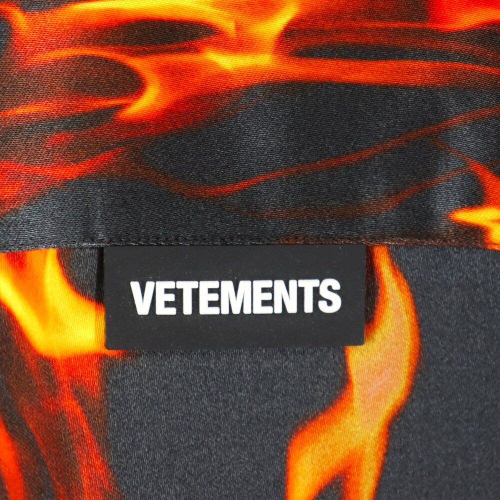 【中古】ヴェトモン 22SS Fire Jersey Shirt ファイヤー 総柄 レーヨン シルク混 シャツ XS ユニセックス VETEMENTS (ヴェトモン) 22SS Fire Jersey Shirt ファイヤー総柄シルク