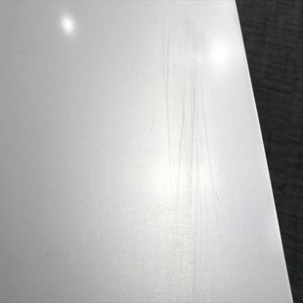 テーブル