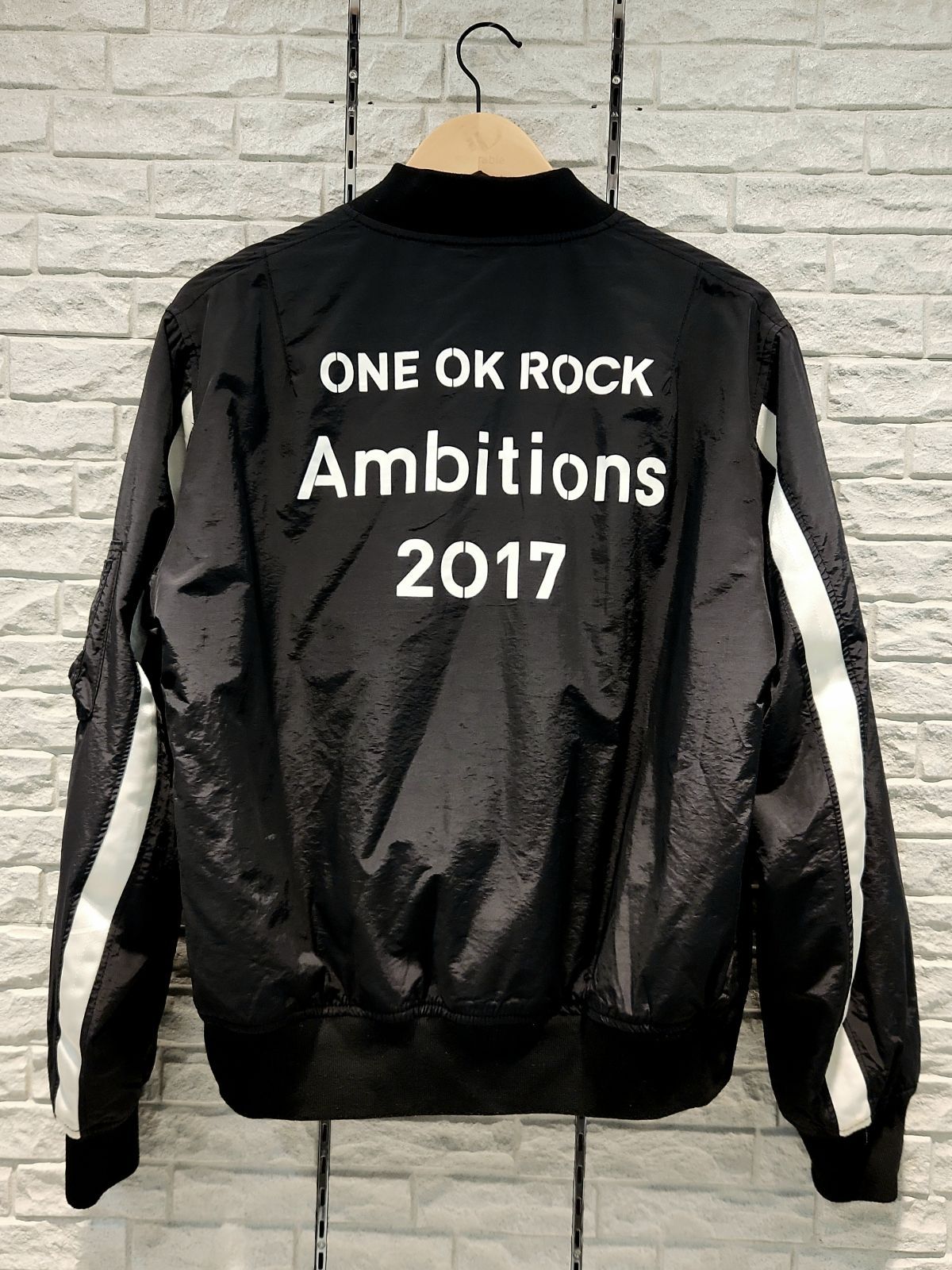 ONE OK ROCK Ambitions 2017 ボンバージャケット Mサイズ MA-1 ジャケット ブルゾン