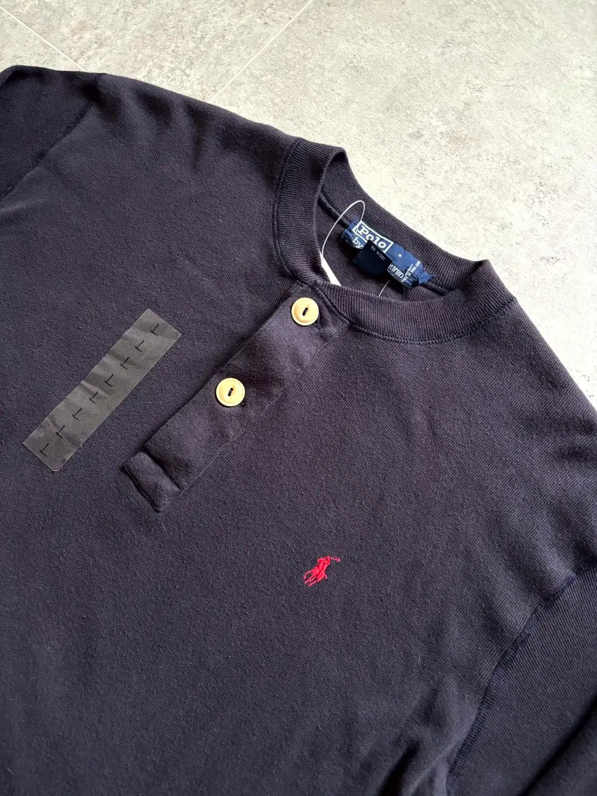 ヘンリーネック シャツ