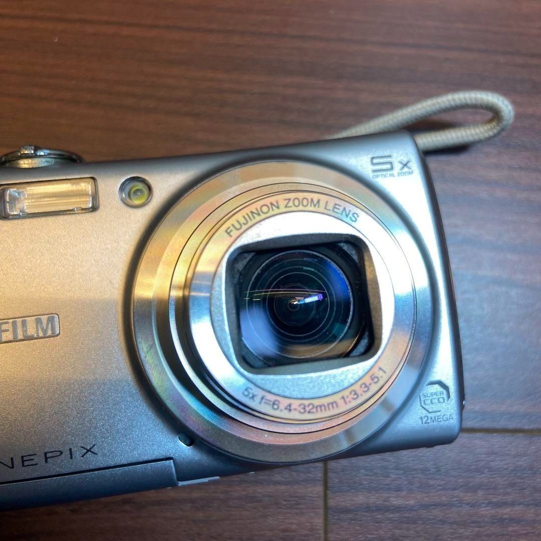 FUJIFILM FinePix F100fd デジカメ ほぼ新品 4640 FUJIFILM FinePix