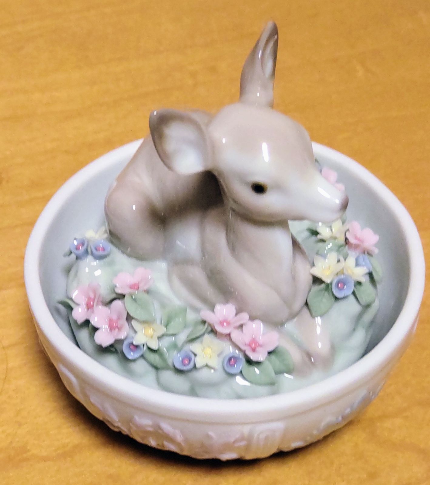 LLADRO リヤドロ 6618 子鹿とのエッグサプライズ 箱付 - メルカリ