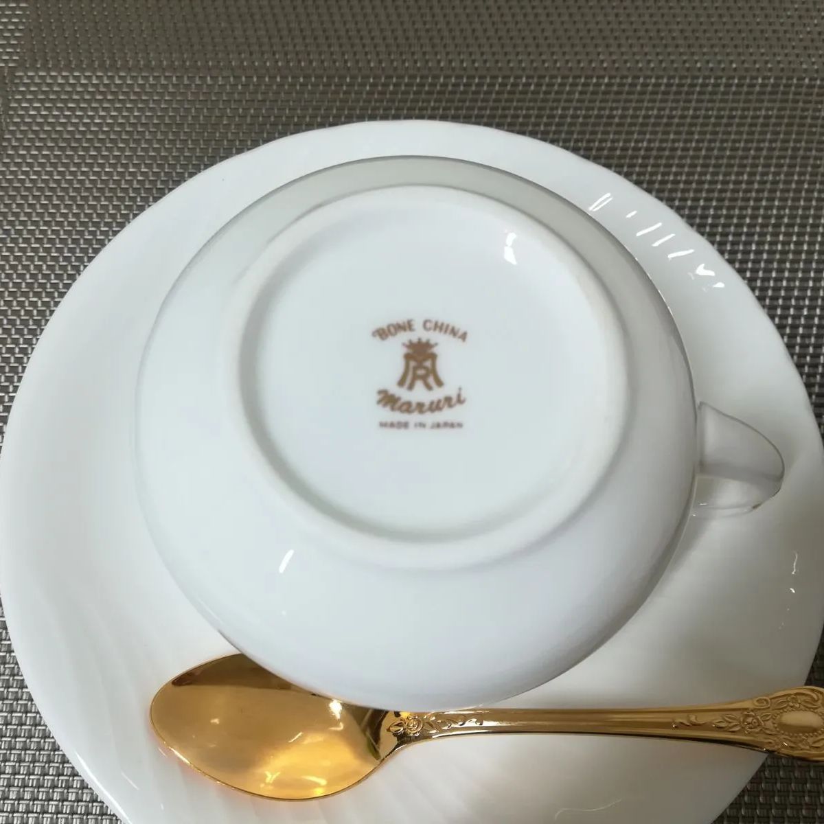 未使用・保管品】マルリ maruri ボーンチャイナ カップ & ソーサー2客