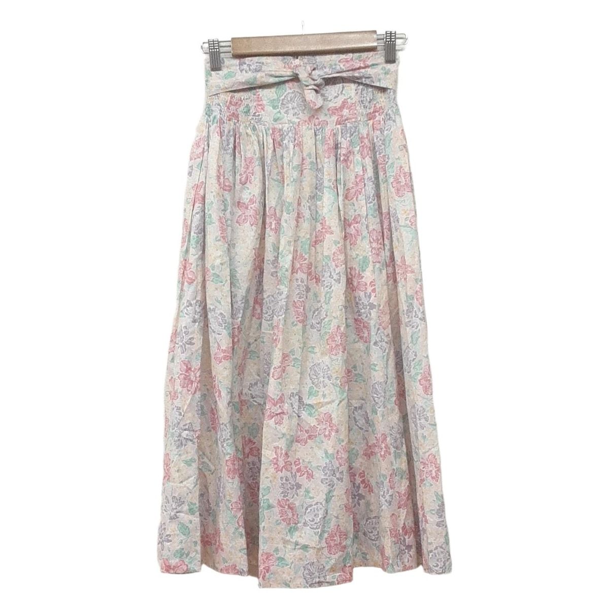 LAURA ASHLEY（スカート）のフリマアイテム一覧