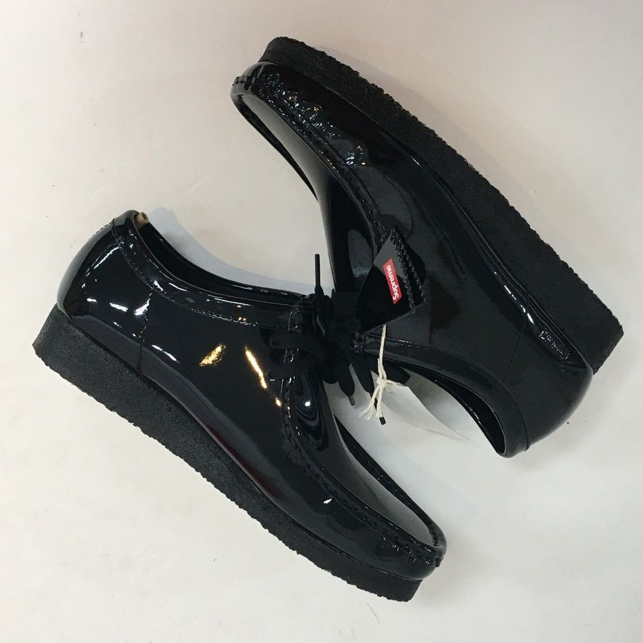 clarks × SUPREME PATENT LEATHER WALLABEE クラークス