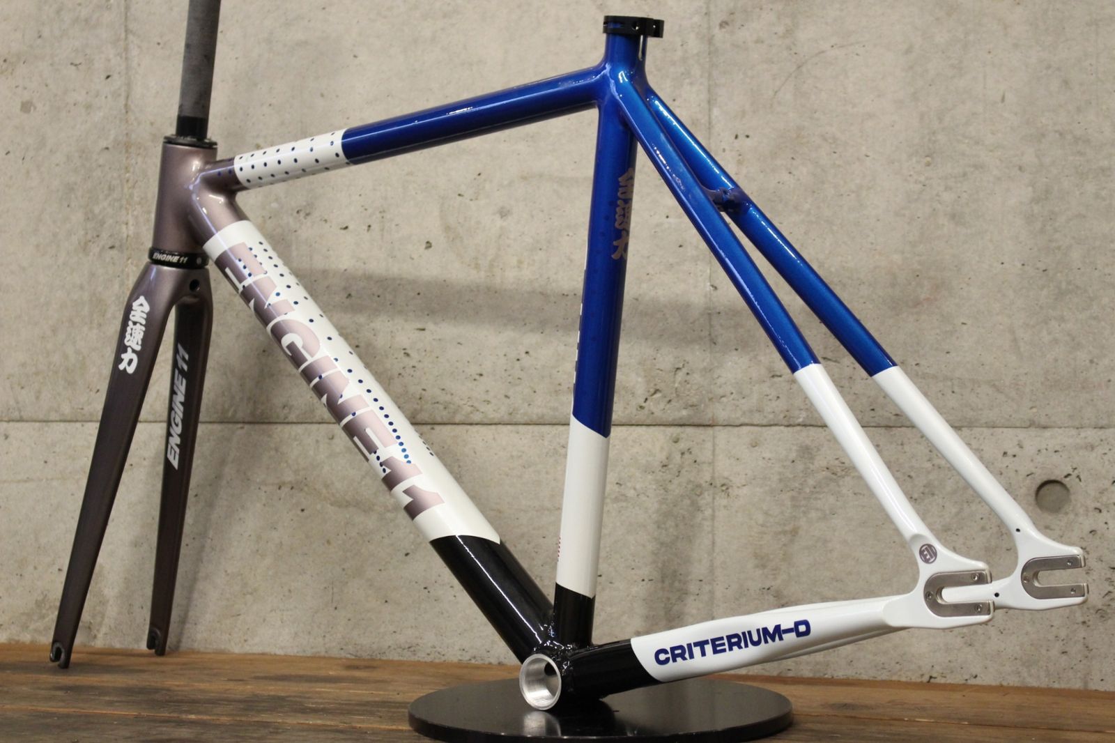 未使用品！エンジン ENGINE11 Crit-D 2024 Sサイズ アルミ