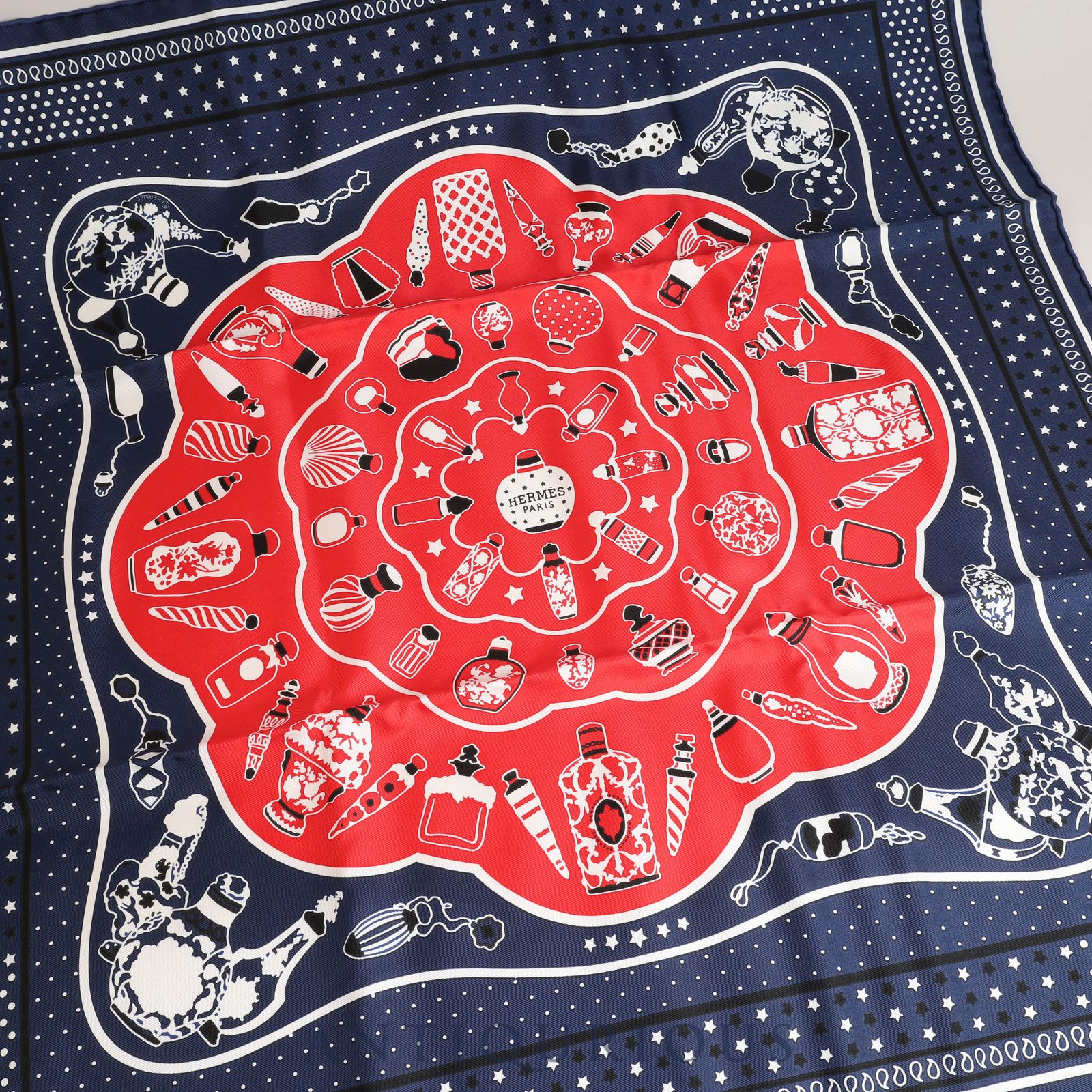 HERMES エルメス スカーフ CARRES55 カレ55 Les Flacons Bandana 香水 